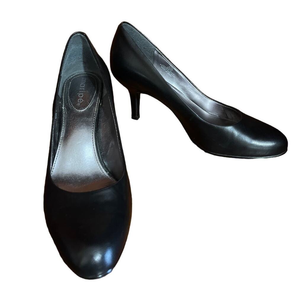 Maripe classic black leather "Bossy" pumps size 6.5 medium